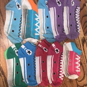Sneaker style socks